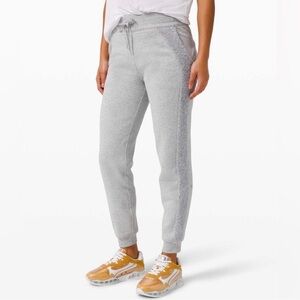 Lululemon scuba Sherpa jogger size 10